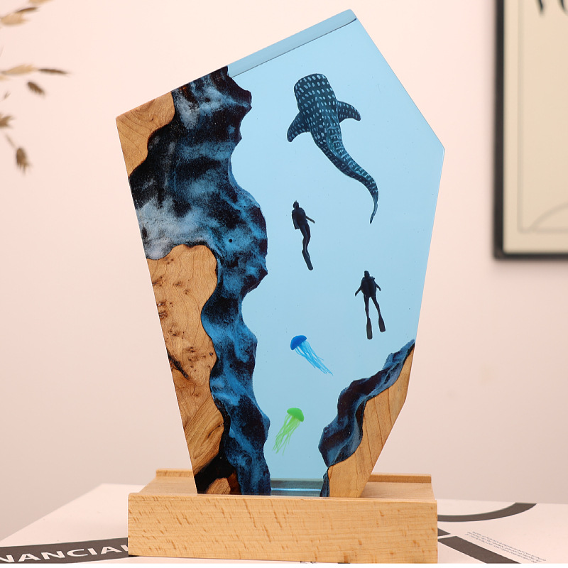 Resin Art For Anniversary Gift - Ornamen Resin Gua Paus Penyelam Ubur-ubur