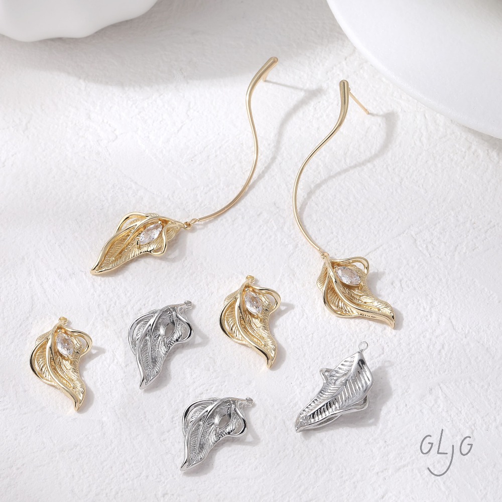Gold Leaf Foil - 2 Buah Liontin Daun untuk Pembuatan